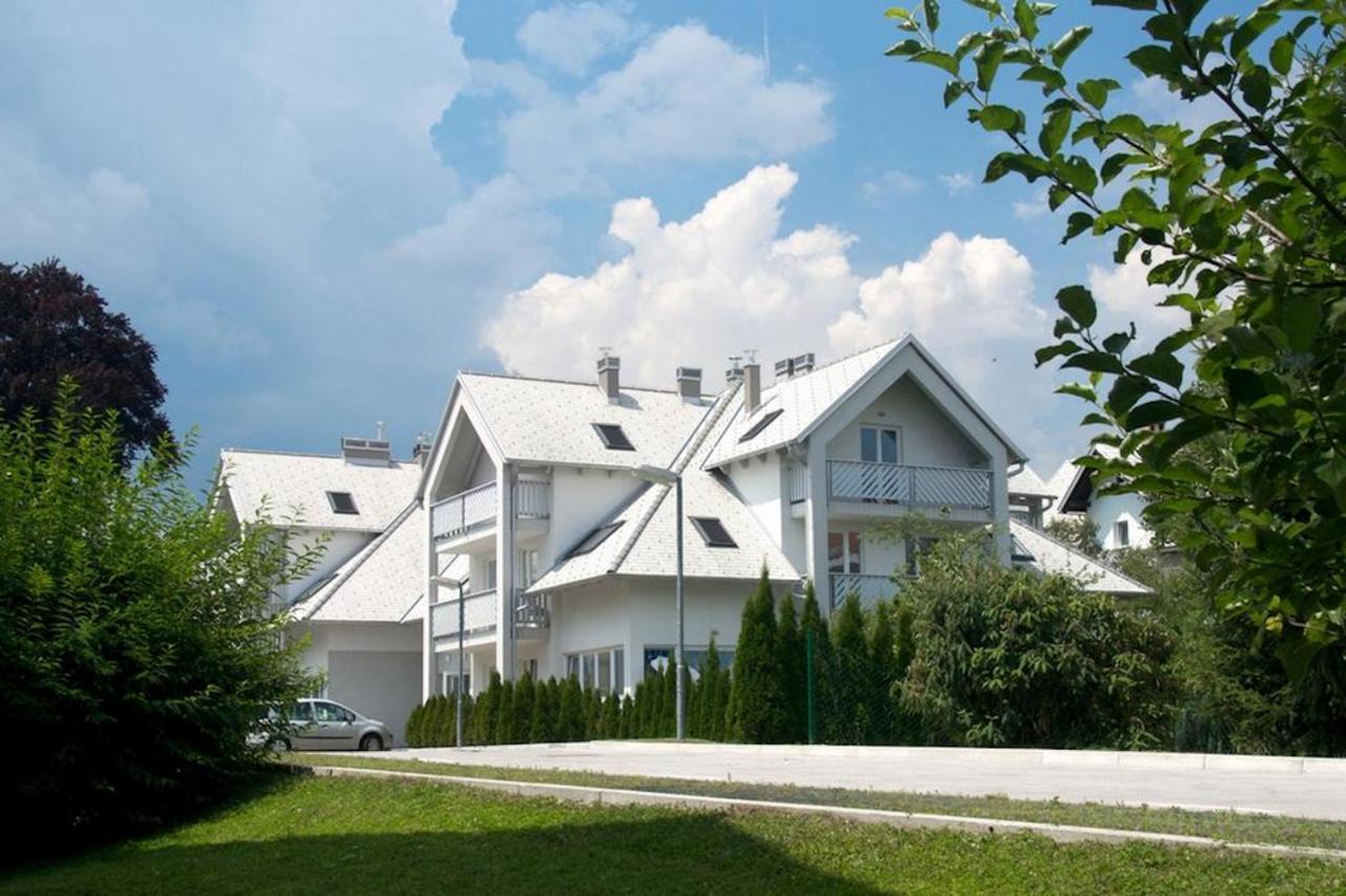 Marvellous Face Apartment Bled Luaran gambar
